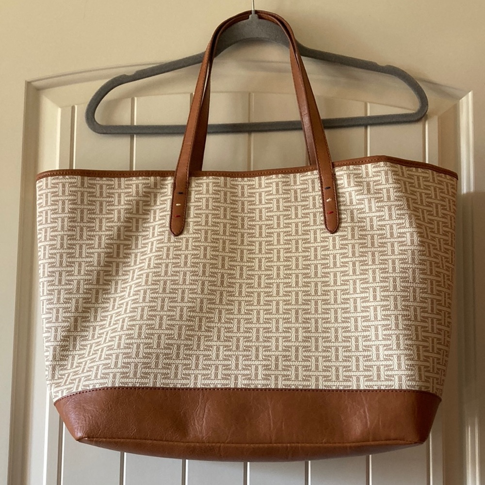 NWOT  Tan and Cream Tote Bag